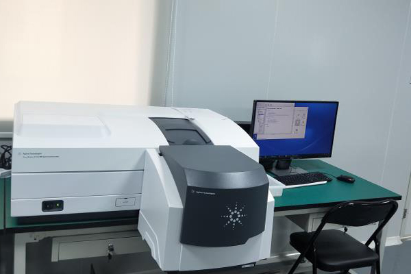 Agilent Cary 7000 Spectrometer